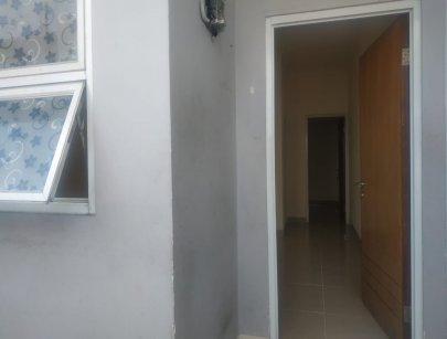 Rumah kontrakan (40m2) Pasutri/karyawati/karyawan.