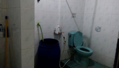 Kamar Mandi Kost Non AC/Kipas Angin