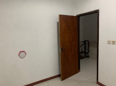 KOST KHUSUS WANITA MUSLIM DI TEBET TIMUR