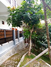 Kamar kost putri di belakang kampus UNISYA