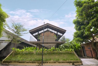 Tampak depan Griya Brojonoto Kos