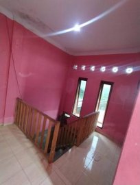 Kost putri kamar mandi dalam