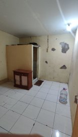 Sewa Kost/kontrakan 1 Petak include Toilet dalam