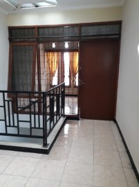 Disewakan Rumah di kompleks Batununggal Indah