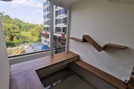 Apartemen Greenpark Jogja Studio dengan Teras