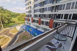 Apartemen Greenpark Jogja Studio dengan Teras