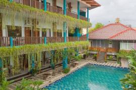 Holiday Beach Inn near Pantai Barat Pangandaran