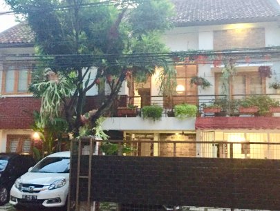 Jl. Tubagus Ismail VI No.12 Dago, Sekeloa Coblong. Bandung