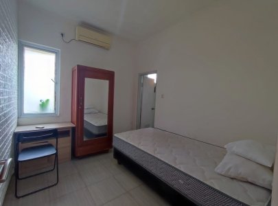 KOST LENGKAP RAWA BUNTU BSD TANGERANG SELATAN