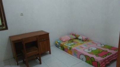 Kost Putri Adem