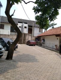 Kost Exclusive di Kota Bekasi, Parkir mobil