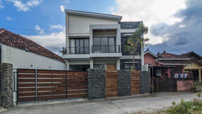 Kost Exclusive Putri dekat Kampus UPN - Riverside Livin Maguwoharjo Yogyakarta