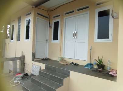 Kos Ciganjur Masuk Mobil Dekat Pintu Toll kukusan & Andara