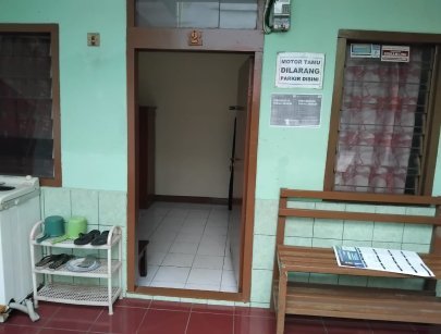 Kosan murah bernuansa hijau di daerah dago