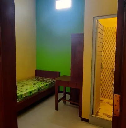 Kost Putri / kost muslimah (kampus UMM, Kampus Pascasarjana UIN Malang, Kampus Farmasi UIN Malang)