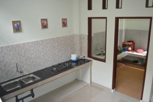 Kost eksklusif Karyawan/ti The Little White House Medan