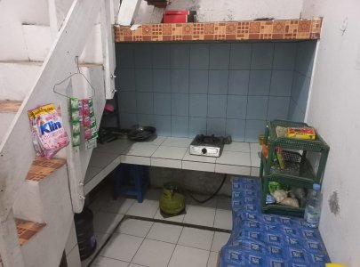 Kost Murah Pak Waluyo dekat Kota Lama dan Pelabuhan