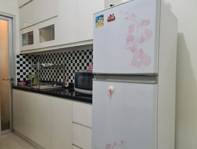 Apartemen Gunawangsa Merr 2 BR jadi 1 Kamar Besar Furnished