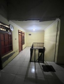 Kost Bu Aas/M. Hanafi