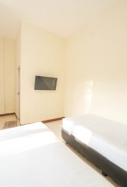 Kost Athena Syahriah Twin Bed Bersebelahan RSUD Tangerang