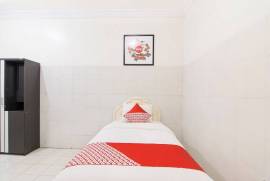 OYO 966 Dinda Guesthouse