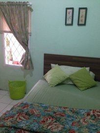 Kost Putri Rumah Andung homestay