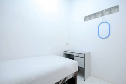 KOST TANJUNG DUREN SELATAN PUTRI 25