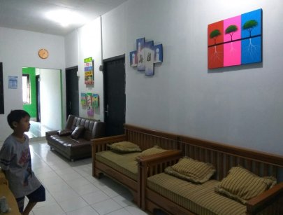 Rumah Kost Nempel kawasan EJIP