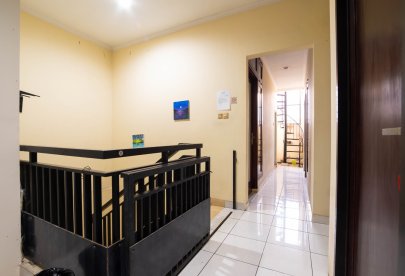 Kost Stariez Pulomas By Abdihome Km Luar Lengkap Dekat Ke UNJ