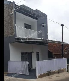 Kost pondok putih abu