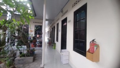 Tampilan depan kamar