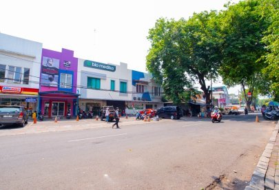 Kost Athena Syahriah Double Bed Dekat Ke Poltekim Tanah tinggi