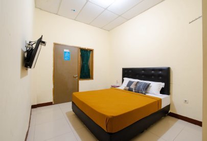 Kost Athena Syahriah Double Bed Dekat Ke Poltekim Tanah tinggi