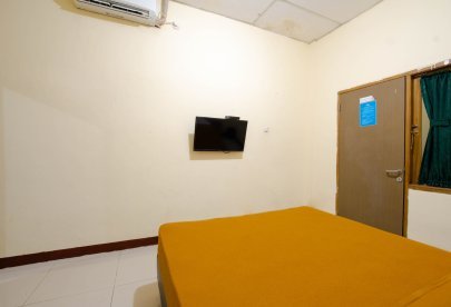 Kost Athena Syahriah Double Bed Dekat Ke Poltekim Tanah tinggi