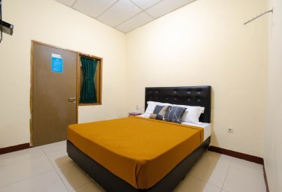 Kost Athena Syahriah Double Bed Dekat Ke Poltekim Tanah tinggi