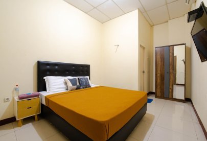 Kost Athena Syahriah Double Bed Dekat Ke Poltekim Tanah tinggi