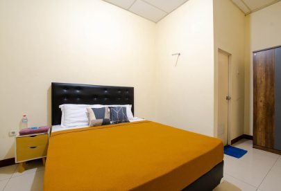 Kost Athena Syahriah Double Bed Dekat Ke Poltekim Tanah tinggi