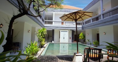 Kost- Kostan dengan fasilitas Hotel di Kuta