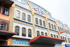 OYO 664 Romance Hotel