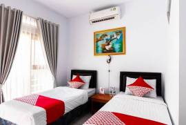 OYO 569 Cigadung Guest House