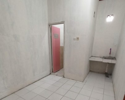 Kost karyawan di Mega Regency Cibarusah Cikarang