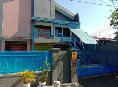 Kosan pagar biru