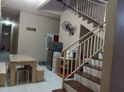 KOST HOKI 39  Jl.Taman Bougenville 3 no 9  Meadow Green - Lippo Cikarang