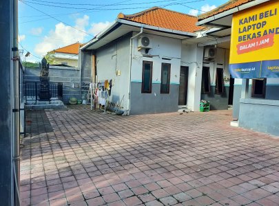 Hokky kost kosongan Tukad Badung Utama (pinggir jalan besar)