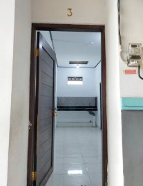 Hokky kost kosongan Tukad Badung Utama (pinggir jalan besar)