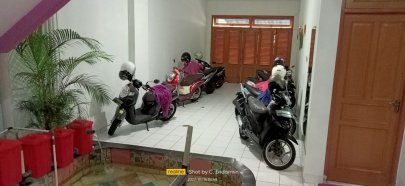 KOST PUTRI  pak Cipto  YOGYA Jakal km5,5  Gg. Sawo b/9d