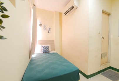 Kost Le Paris Syahriah Single Bed Near Stasiun Poris Tangerang