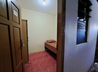 Kost KENANGA TIGA di daerah Jakal km.6