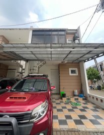 Kost Exclusive Palm Town House Jababeka 2 Cikarang