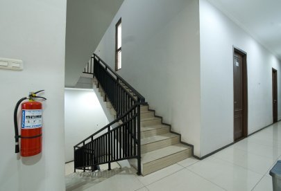 Kost Exclusive Benhil Toba Mansion Standard Single Near Balai Sidang Jakarta Convention Center